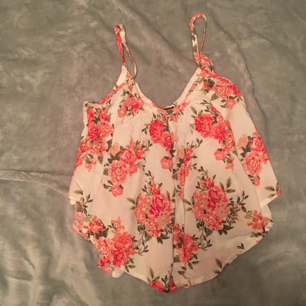 Floral flowy top
